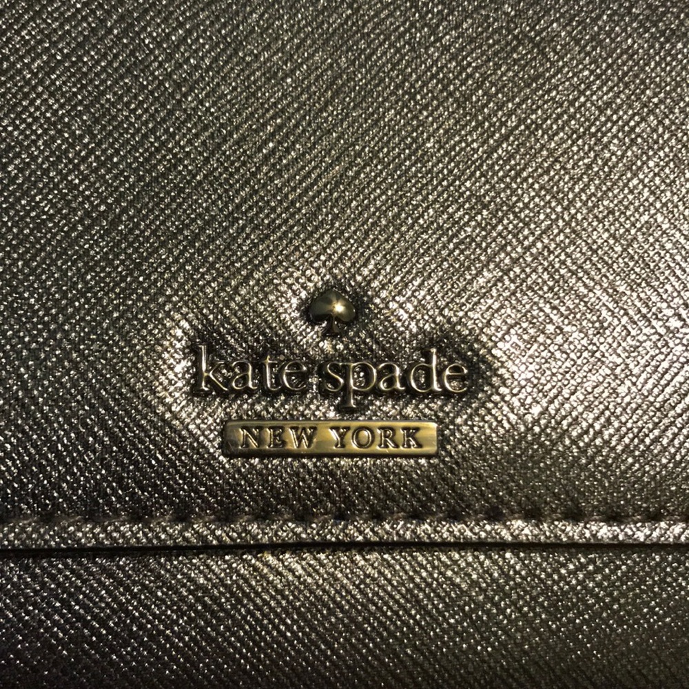 SALE 🏷 Kate Spade NEW Metallic Silver Wallet - Picture 2 of 6